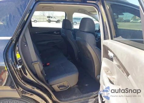 2017 Kia Sorento 2.4L Lx z USA, uszkodzony, nr VIN 5XYPG4A38HG265412